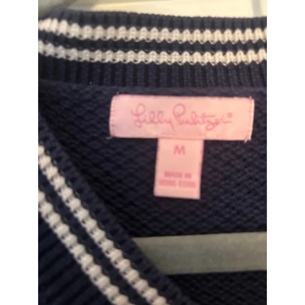 Vineyard Vines v-neck sweater, navy blue. Size XS. 100% cotton. - Picture 2 of 2